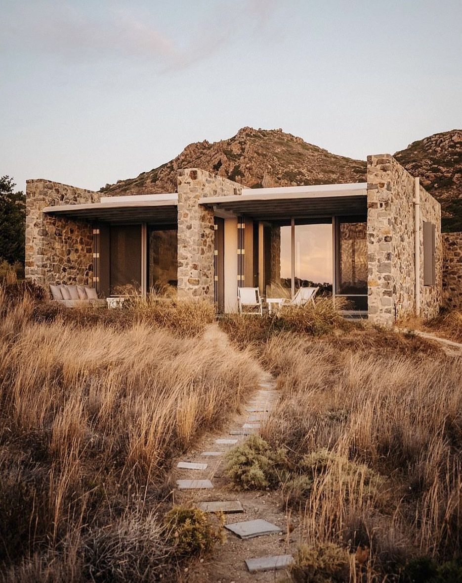 Tosalet Lodge